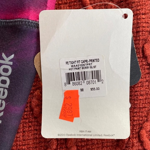 💜2 for $20💜 NTW Reebook Capri Leggings - Picture 2 of 3